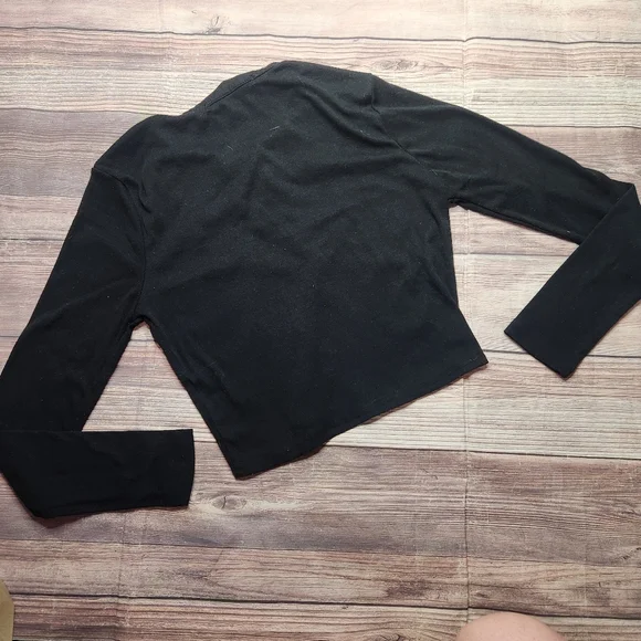 Faded Rose Angel Y2K Black Long Sleeve Crop Polo Shirt - Picture 8 of 9